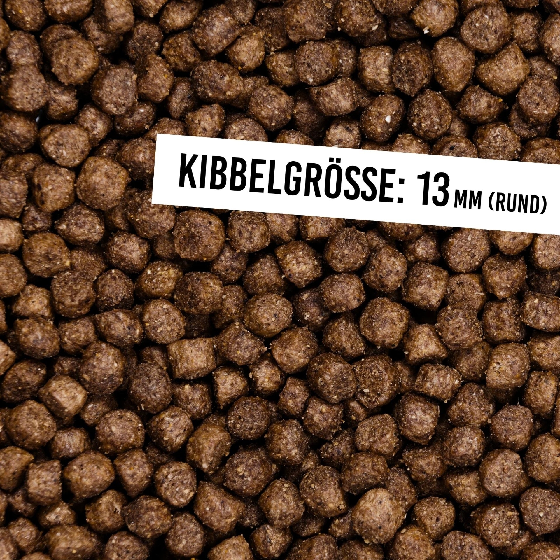 Nahaufnahme der runden Kroketten des Schnauzenkumpel Kaninchenschmaus mit 13 mm Krokettengroesse